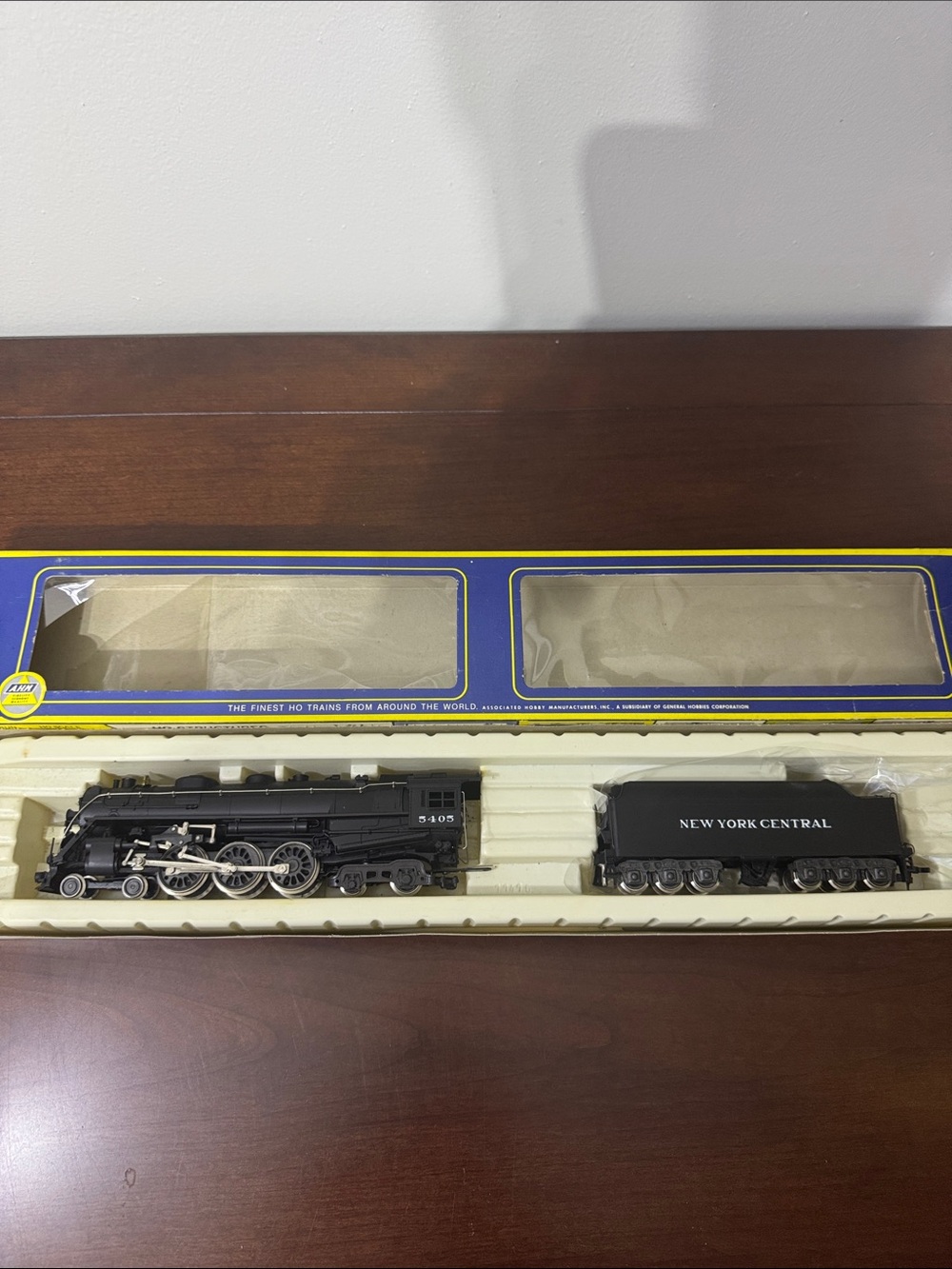 AHM New York Central 4-6-4 HO Scale Hudson Black Locomotive Train (NEW)